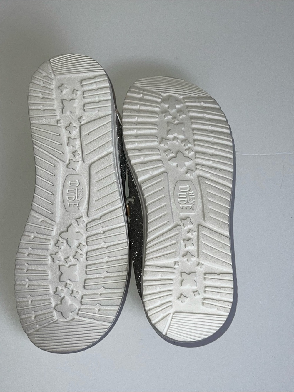 NWOB HEY DUDE Wendy Metallic Silver Sparkle Slip-On Shoes - Picture 12 of 12